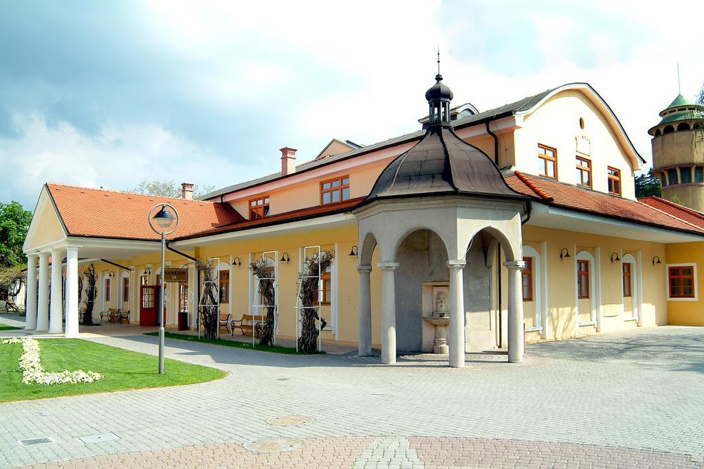 Ensana Vila Trajan П'єштяни Екстер'єр фото